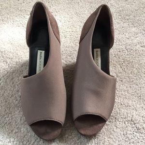 ✨Open toe dress shoes✨ like NEW!